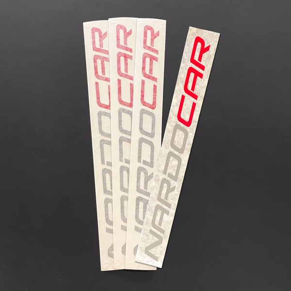 Nardocar Sticker Mellem (250x17 mm) - Grå/Rød