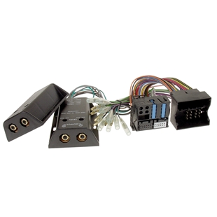 Quadlock sound upgrade adapter med forskellige stik og kabler til opgradering af billydssystemer diverse modeller