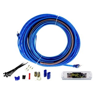 Stinger Kabelkit 2-kanals med 25mm2 kabler og tilbehør til 1000w forstærker, med blå kabler og sikringsholder i plastikemballage