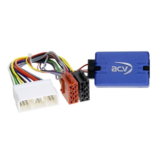 ACV ratstyring adapter til Chevrolet biler kompatibel med Clarion bilradio, inklusiv kabler og stik.