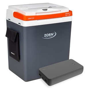 ZORN 30L elektrisk køleboks i grå med hvid og orange låg samt sort USB-A-C taske og grøn sort powerbank med 20k kapacitet, veleg