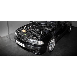 E39-M5-Eventuri-intake-2