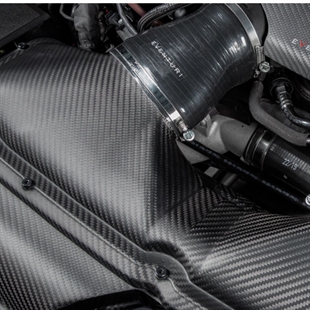 EVE-C8RS6-CF-INT-eventuri-4