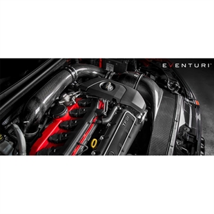 RS3-eventuri-intake-car-iso1-close