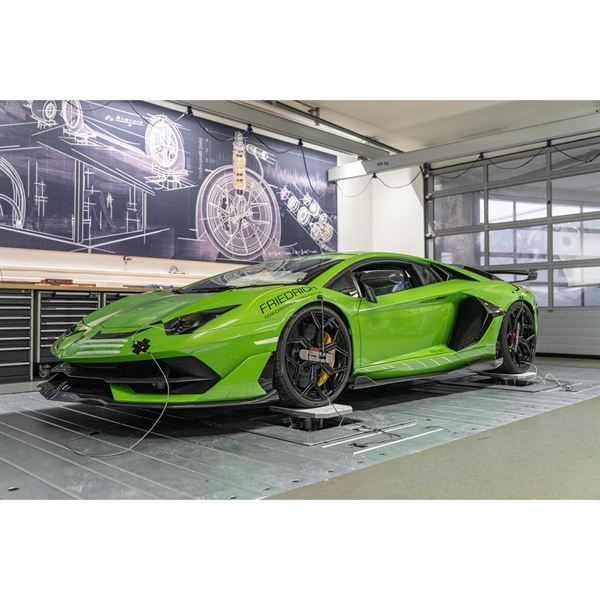 KW_Lamborghini_Aventador_SVJ_Einbau_001