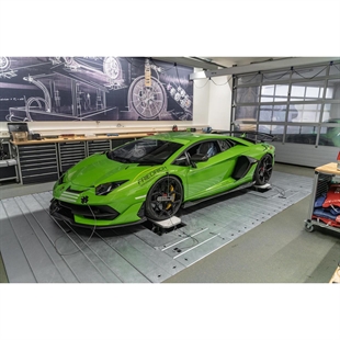 KW_Lamborghini_Aventador_SVJ_Einbau_002