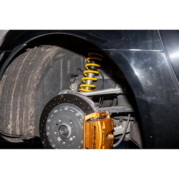 KW_Mercedes_Benz_AMG_GT-R_Typ_197_007