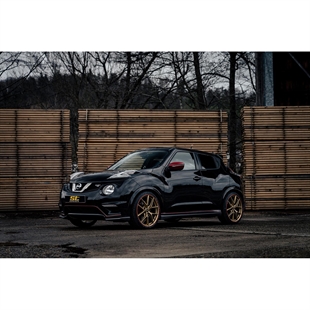ST_Nissan_Juke_Nismo_RS_Typ_F15_schwarz_001