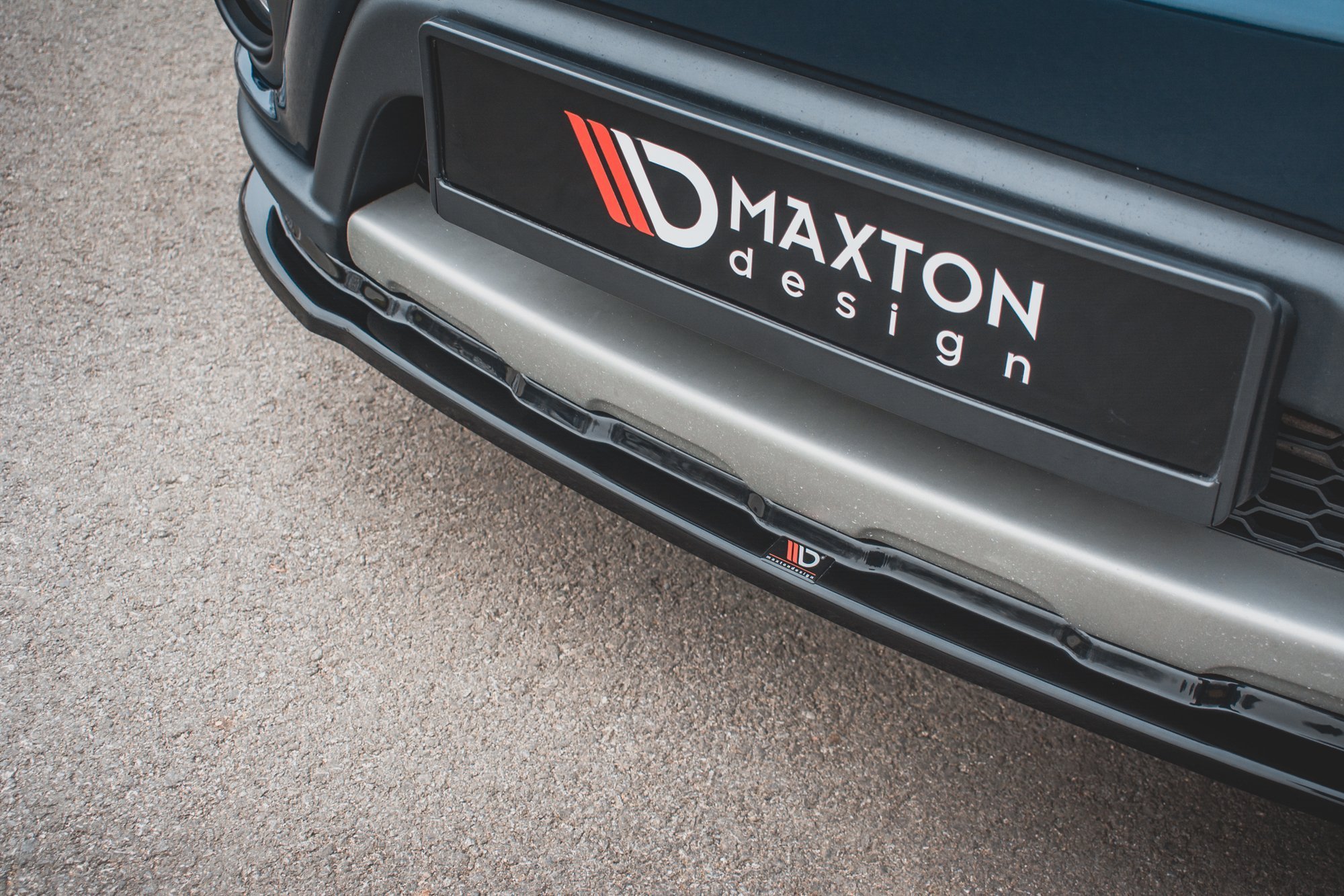 Maxton Front Splitter Fiat Freemont - Textured 