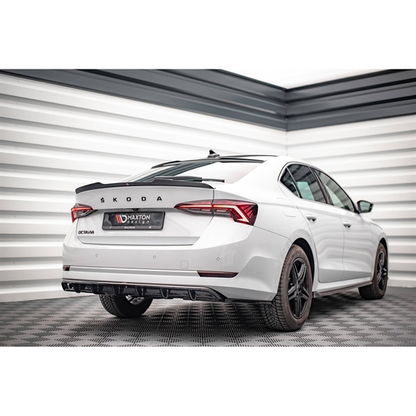 eng_pl_Rear-Splitter-with-vertical-bars-Skoda-Octavia-Mk4-14151_4