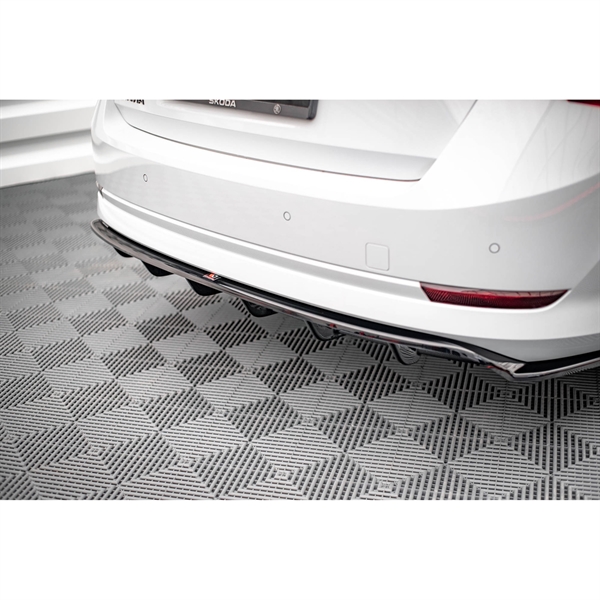 eng_pl_Rear-Splitter-with-vertical-bars-Skoda-Octavia-Mk4-14151_5