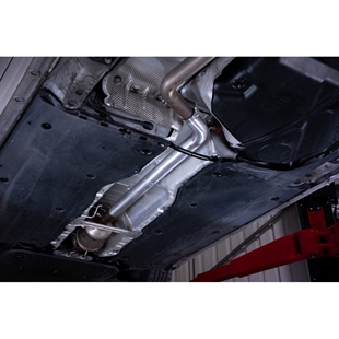 SSTP018_UNDER_3QUARTER-1200x800